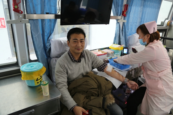 1547543584975431.jpg 0111+心懷公益捐熱血 情系社會(huì)獻(xiàn)愛心2.jpg